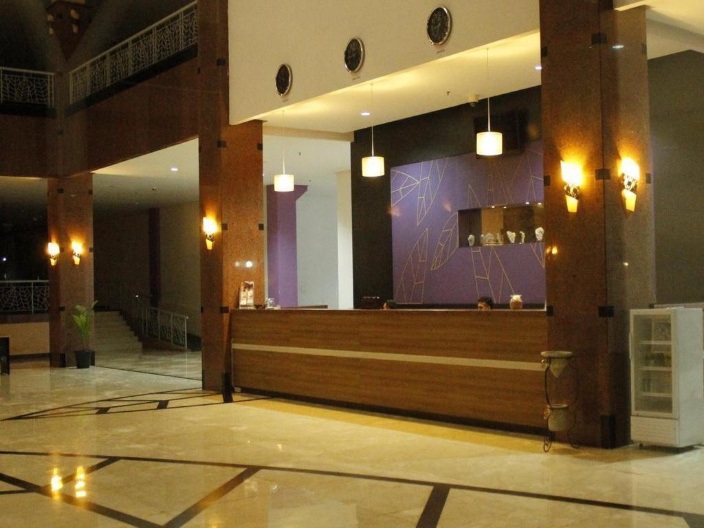 凯里亚德酒店-莎多兰格斯 Tanah Grogot 外观 照片
